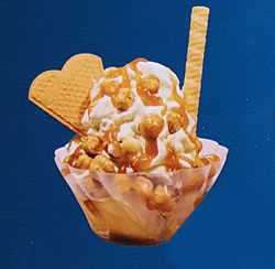 Nuss-Eisbecher